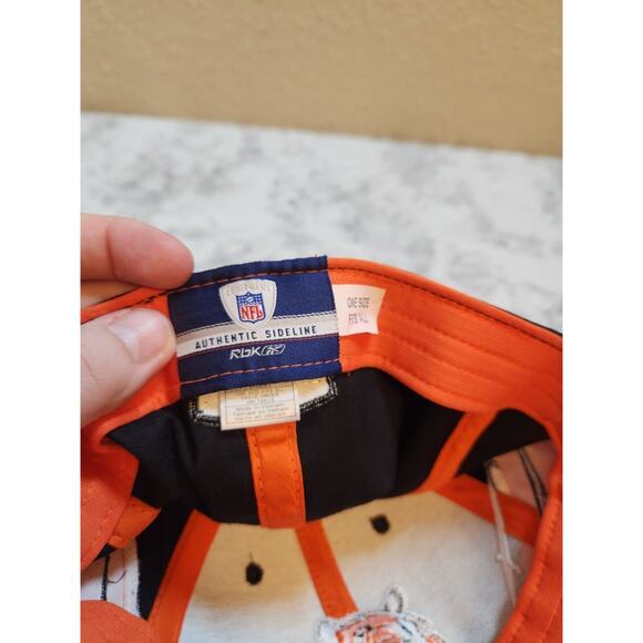 NFL Reebok Authentic Sideline Cincinnati Bengals Flexfit Hat‎ - Picture 6 of 7